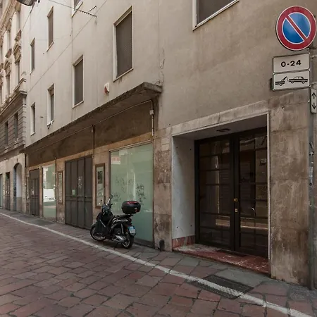 Apartment Youhosty - Dei Piatti 3 *