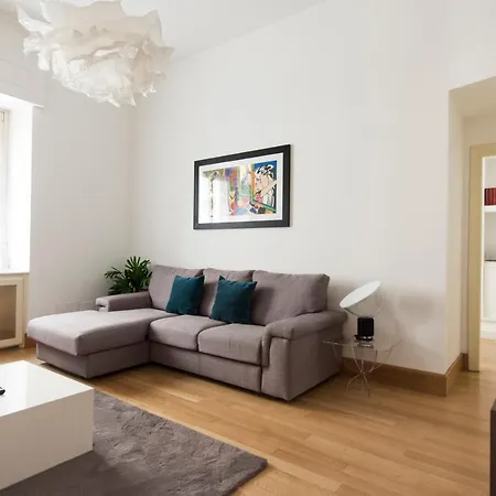 Youhosty - Dei Piatti 3 Apartment